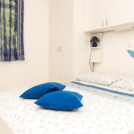 Sestanovic アパート *