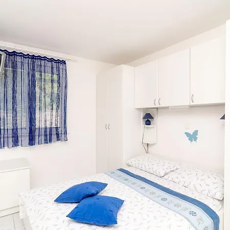 Sestanovic アパート *