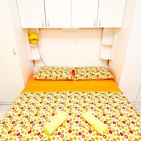 アパート Sestanovic